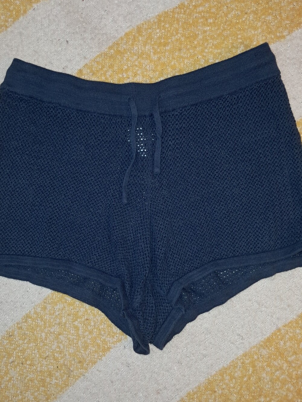 Pact brand Women's size large88% organic cotton12% linen shorts Blue colored